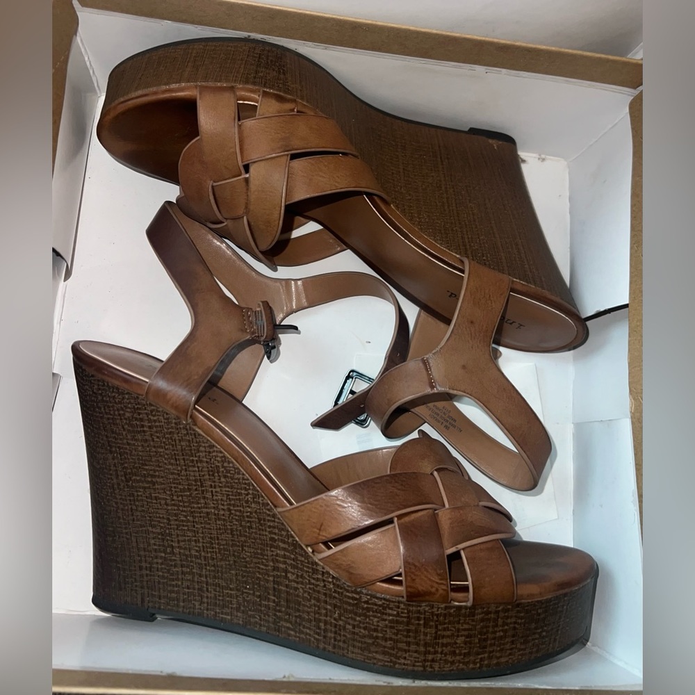 Indigo Rd. Women wedges